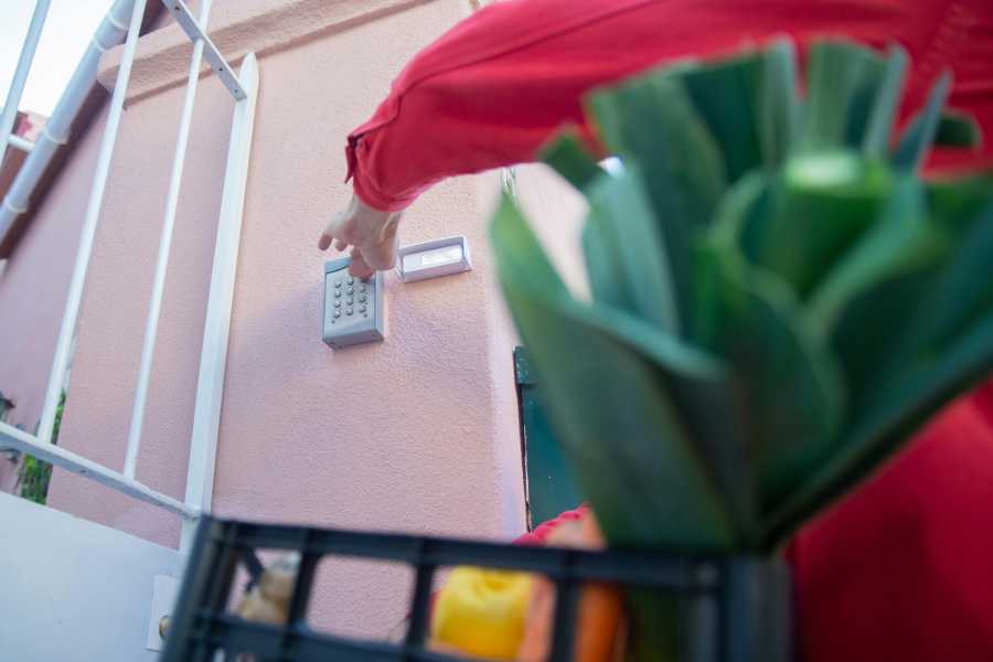 Hvem skal betale for reparation af intercom i en lejet lejlighed
