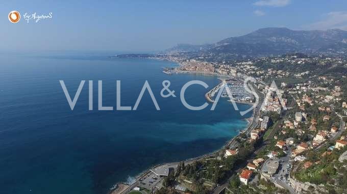 Villa med udsigt over Monaco og Den Franske Riviera i Ventimiglia.