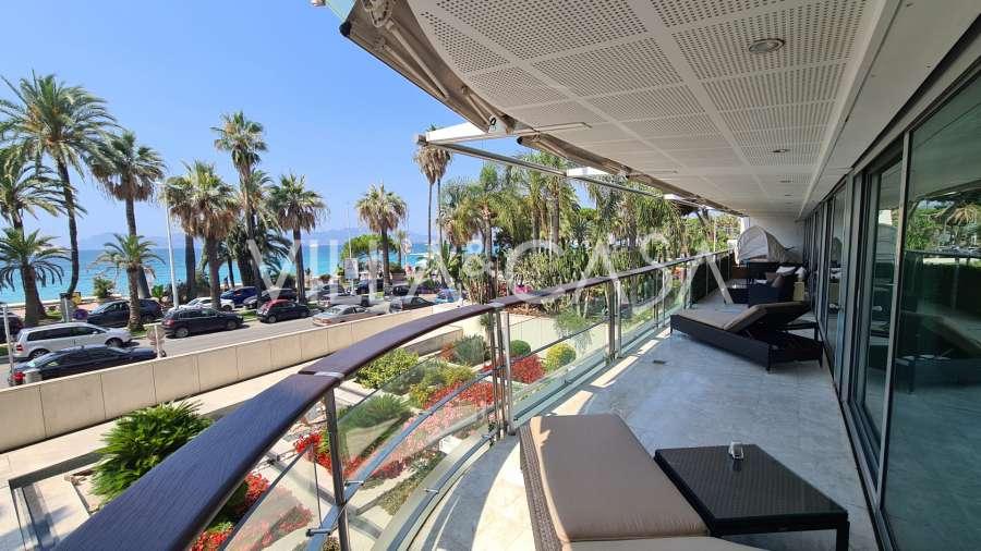 Cannes Lejlighed 320 m2 ved stranden i Croisette Beach.