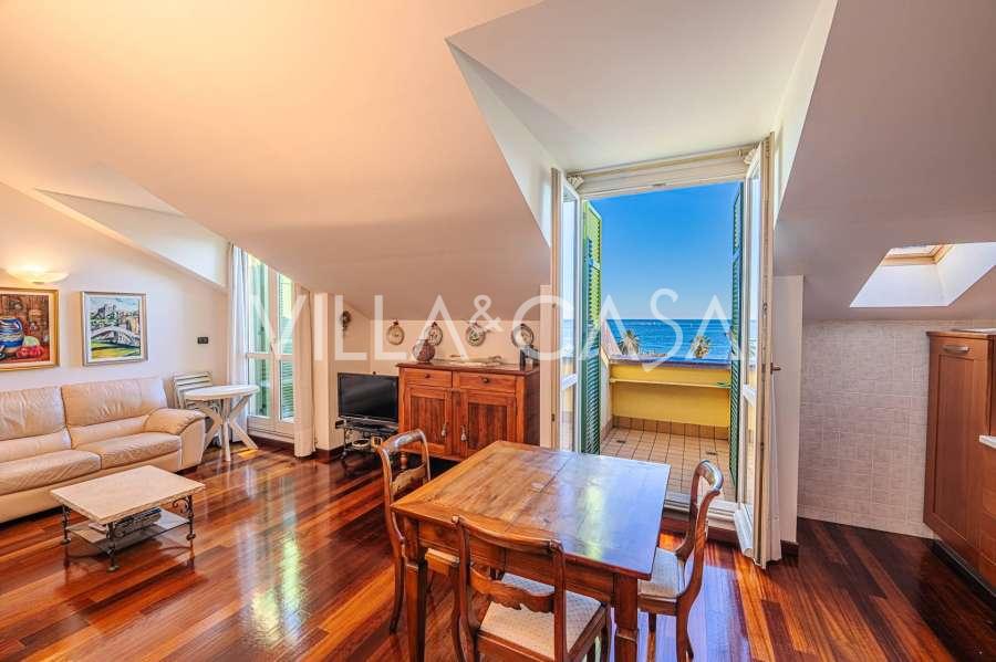 Penthouse i centrum af Sanremo