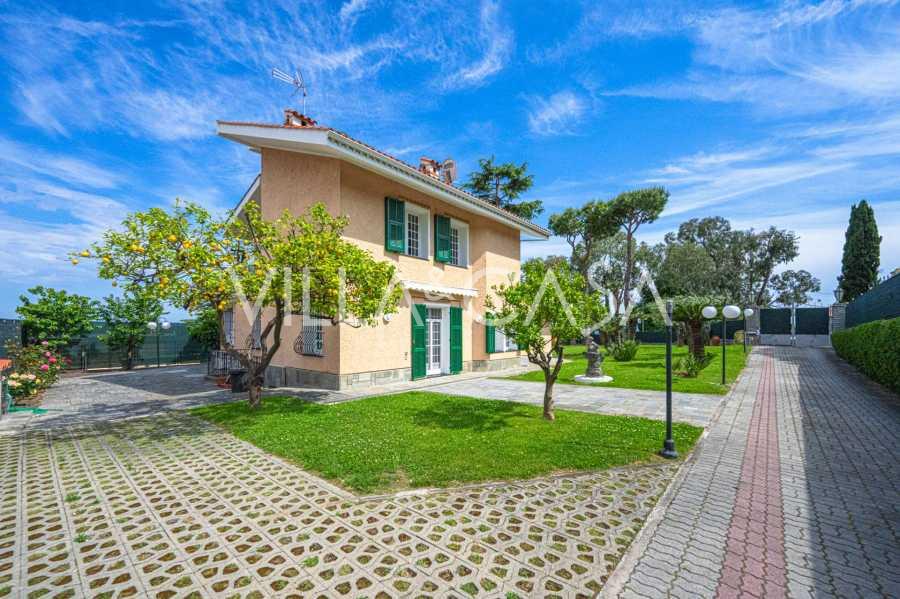 Langtidsleje af villa i San Remo