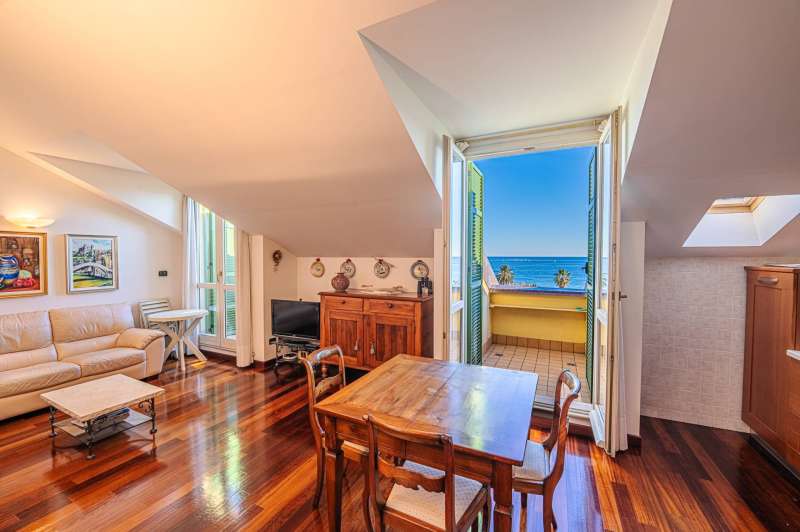 Penthouse i centrum af Sanremo