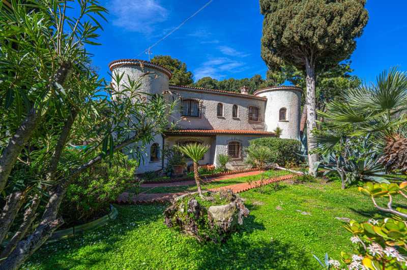 Leje af villa i Bordighera