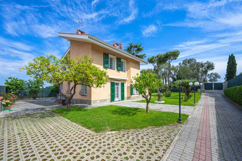 Langtidsleje af villa i San Remo
