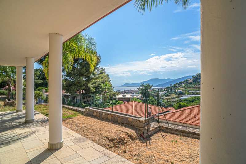 Moderne villa i Bordighera