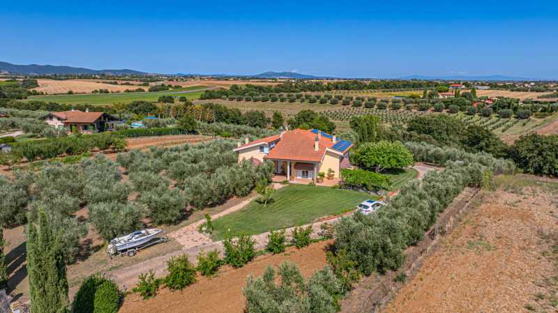 Villa til salg i Montalto di Castro