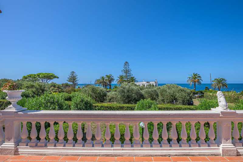 Unik villa i Santa Marinella