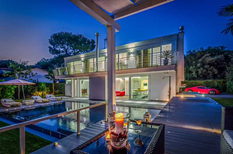 Ny villa til salg ved kysten nær Forte dei Marmi