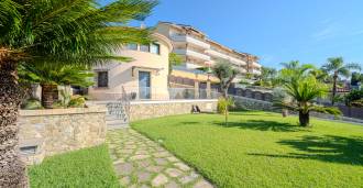 Sanremo: hus med pool