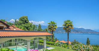 Luksusvilla ved Lago Maggiore til salg.
