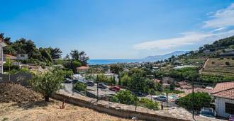 Moderne villa i Bordighera