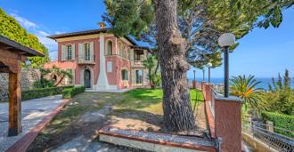 Luksusvilla til salg i Ventimiglia