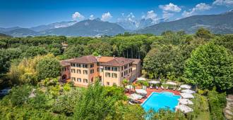 Til salg fantastisk hotel-villa ved Toscanas kyst