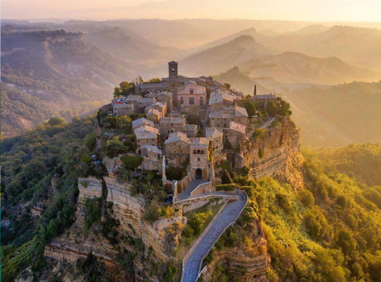 En must-see spøgelsesby i Italien