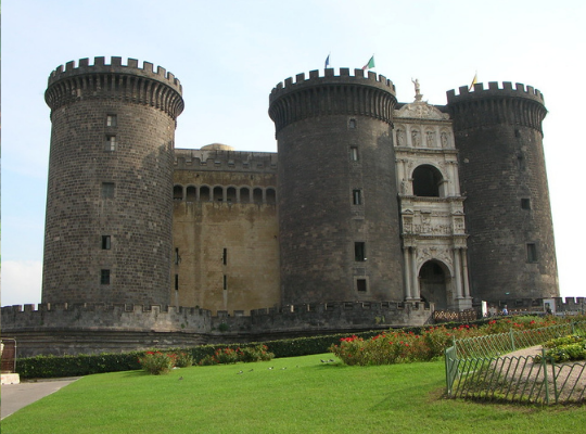 Gamle slotte i Napoli